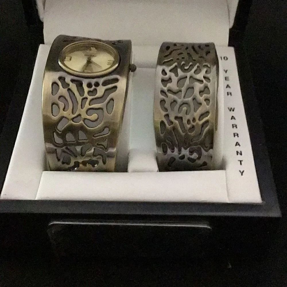 Watch and bangle bracelet With Case new in box By Kessaris